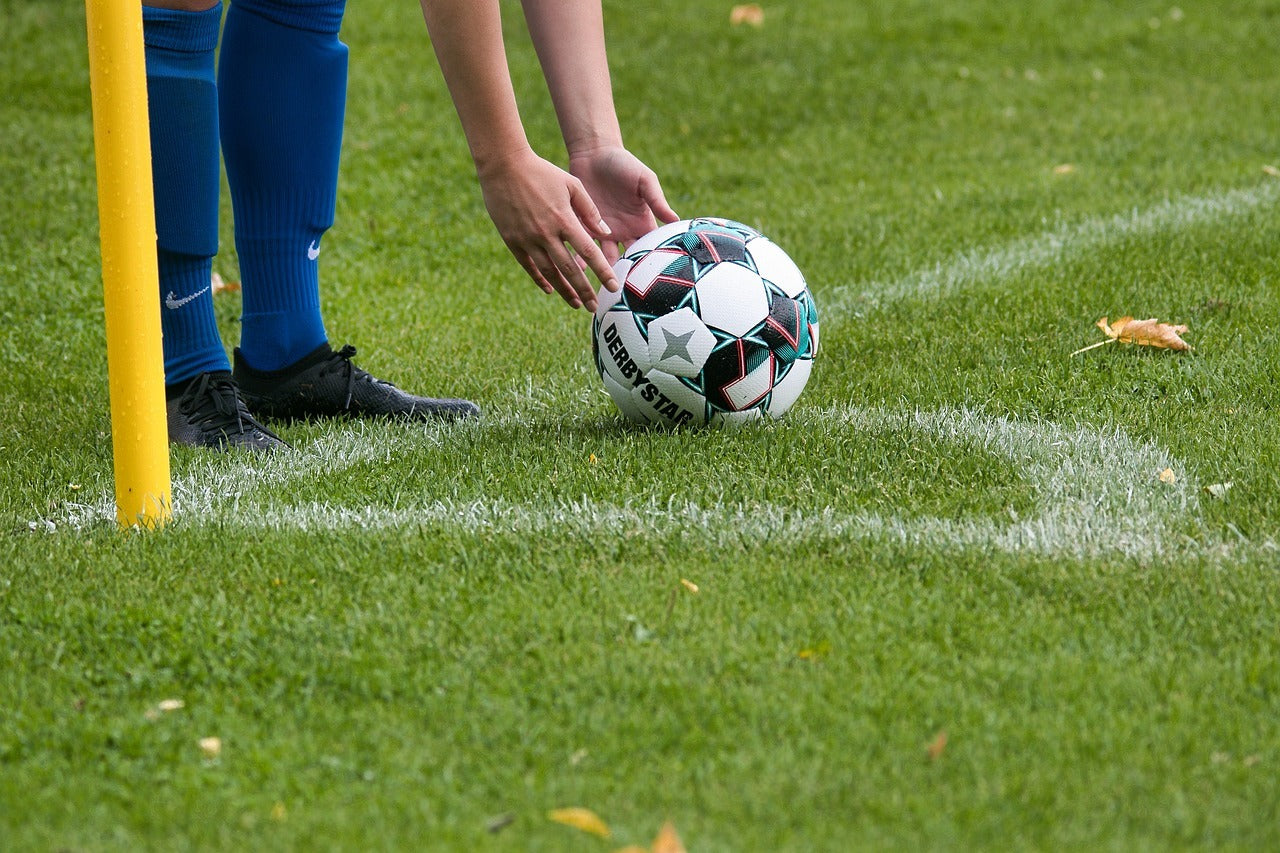 Fútbol y ocio online: ¿qué buscan los fanáticos más allá del balón?